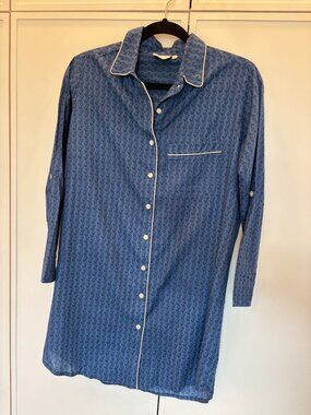 Julia Amory husband shirt